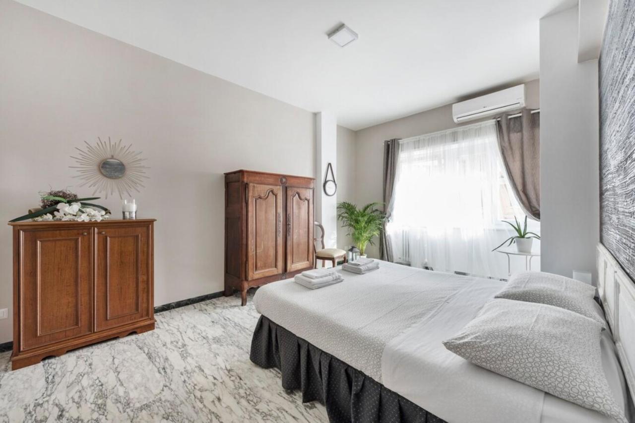 Apartmán Regina Luxury Flat Řím Exteriér fotografie